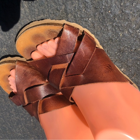 Yokono Women's  Brown Leather Cork Wedge Slip On  Crisscross Sandals Size 39/8.5 - Picture 6 of 14